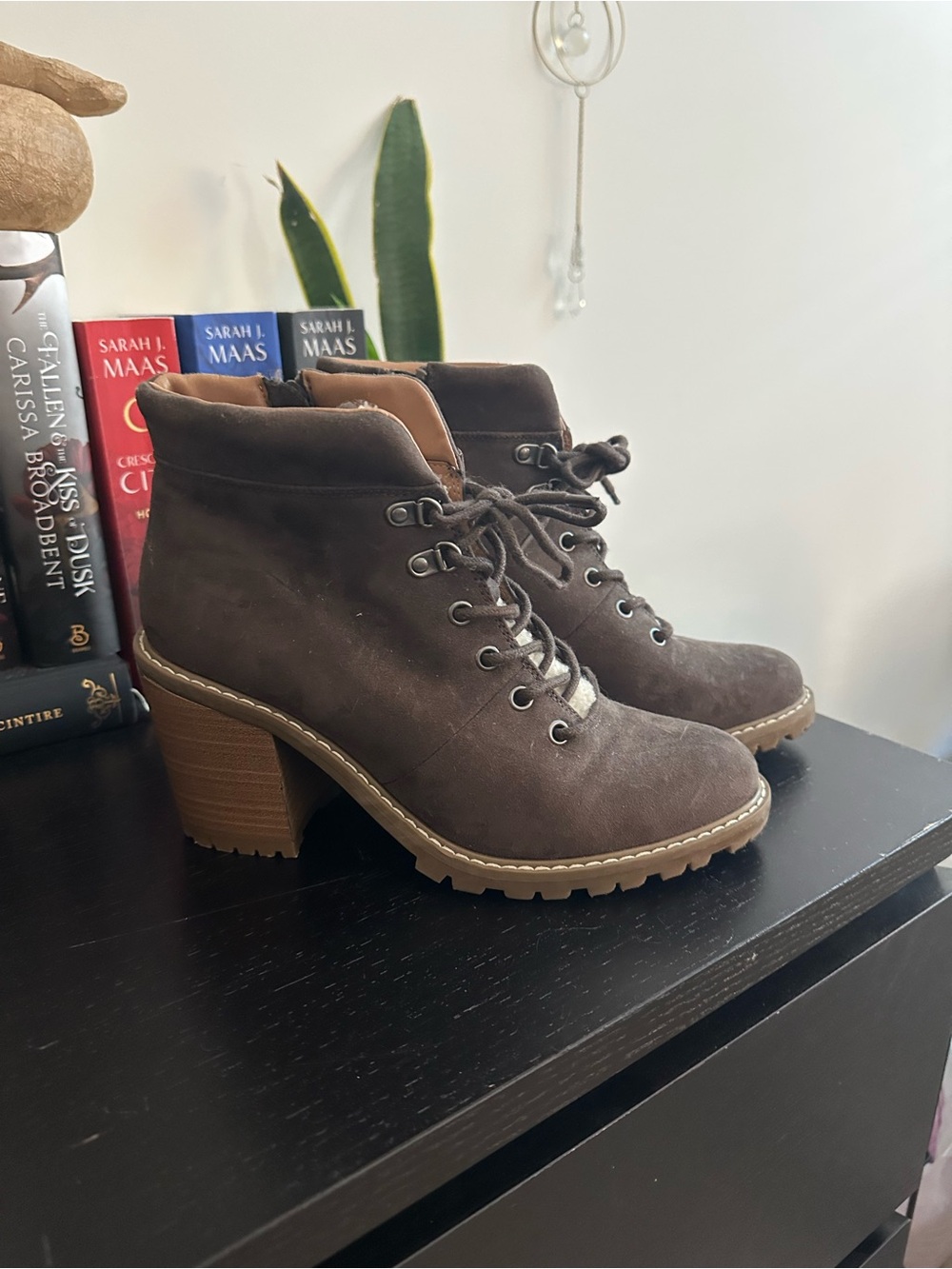 Women’s Brown Suede Lace-Up Block Heel Boots